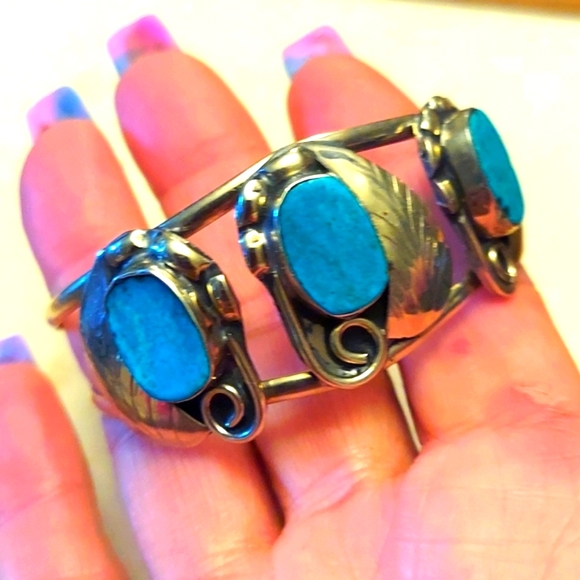 Santa Fe Jewelry - FINAL SALE Sterling silver turqouise cuff bracelet